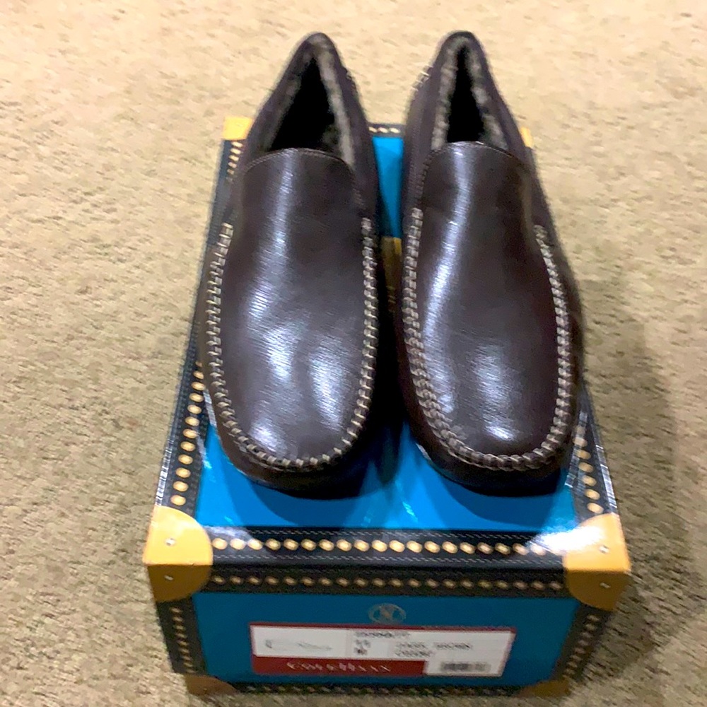 BRAND NEW COLE HAAN men’s loafer SIZE 11
